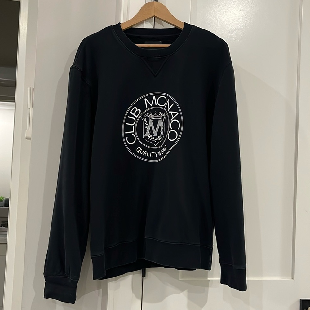 Club Monoco crewneck sweathsirt